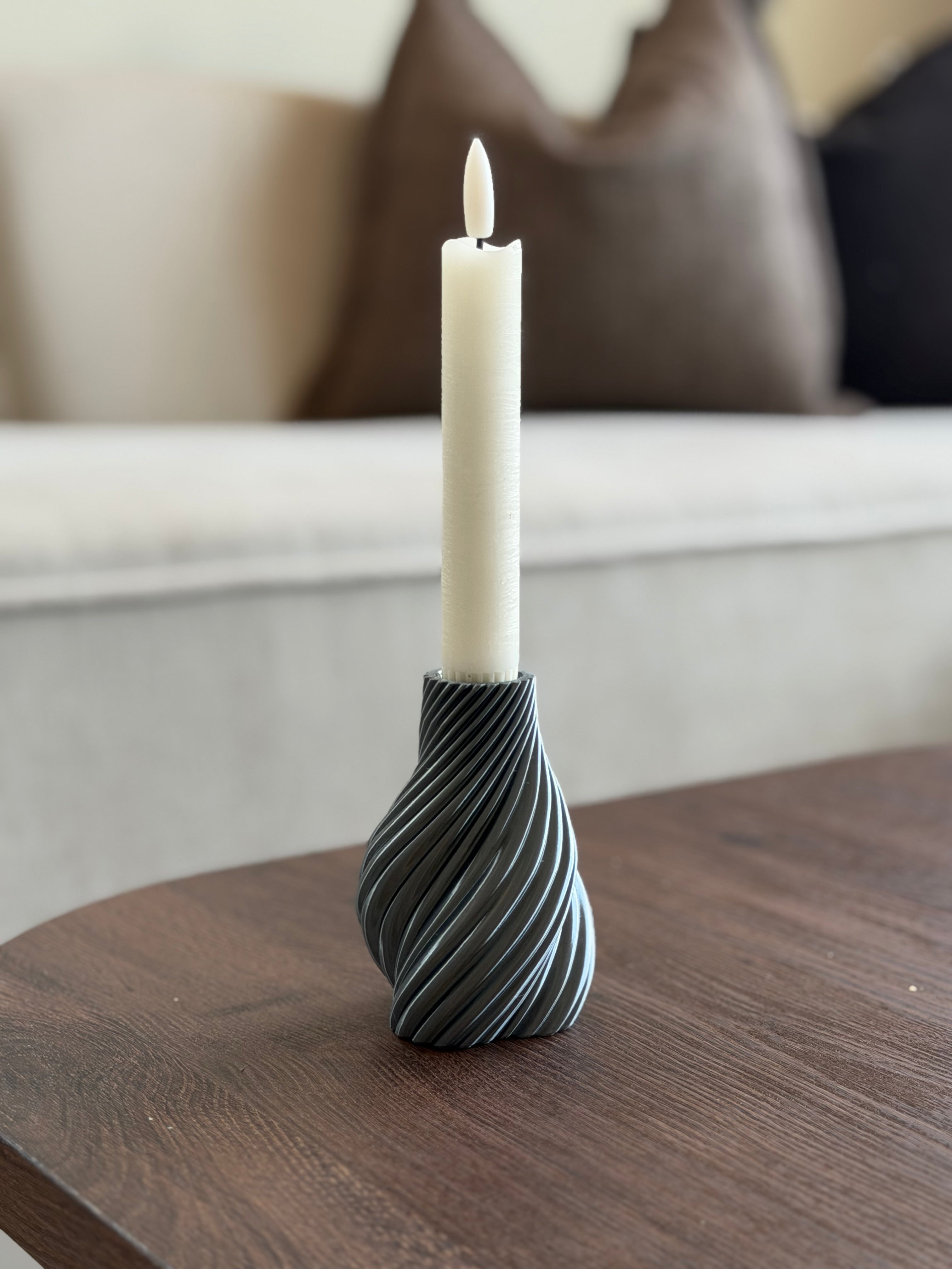 Opal Kronelysholder Metallic Høy i grå